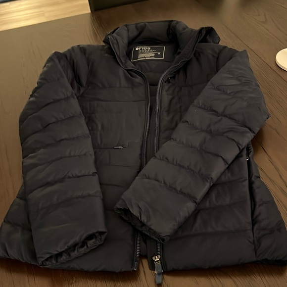 Figs Jackets & Coats Figs On Shift Packable Puffer Jacket Navy Xs